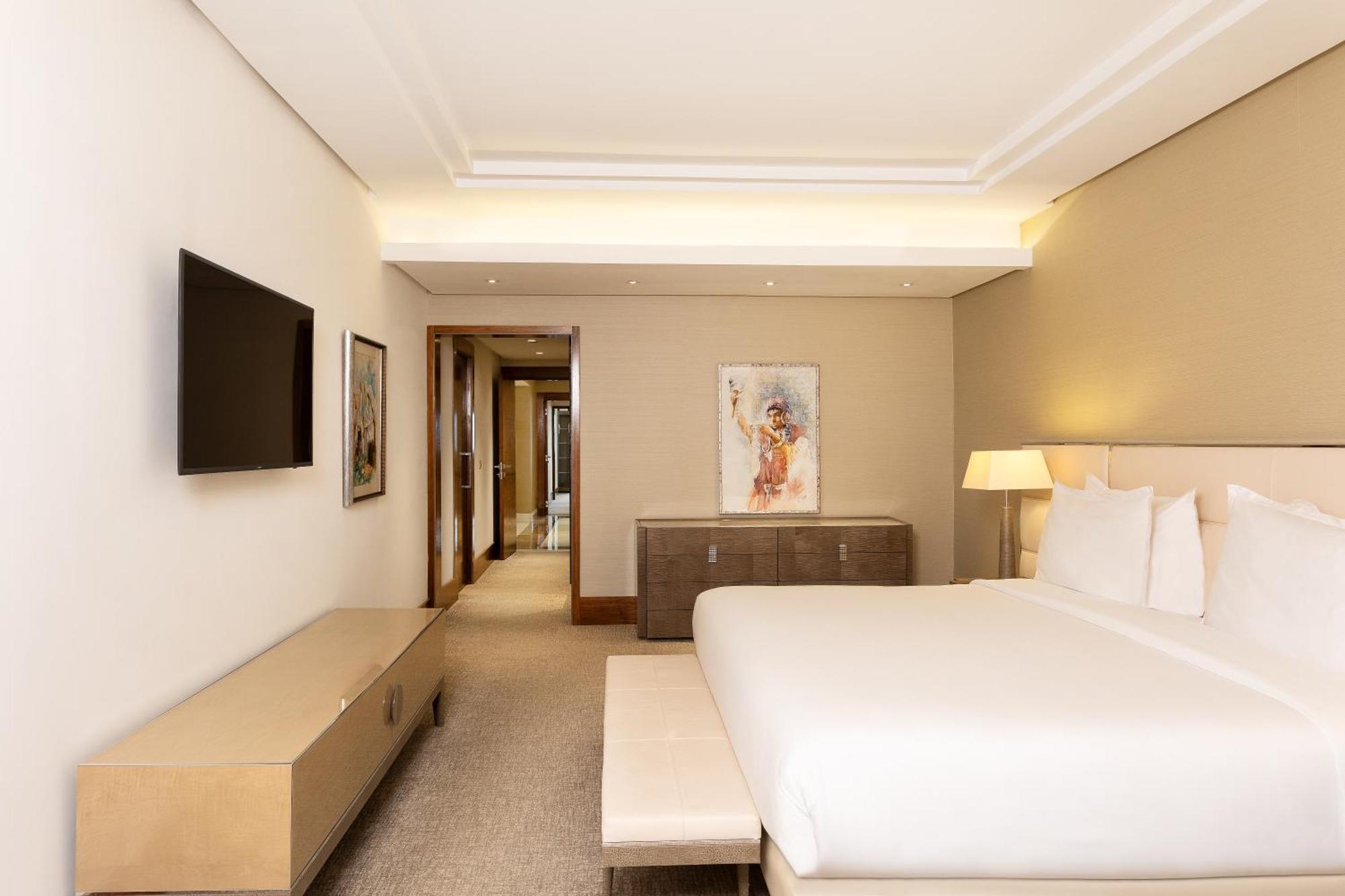 Radisson Blu & Convention Center, Hotel 5*