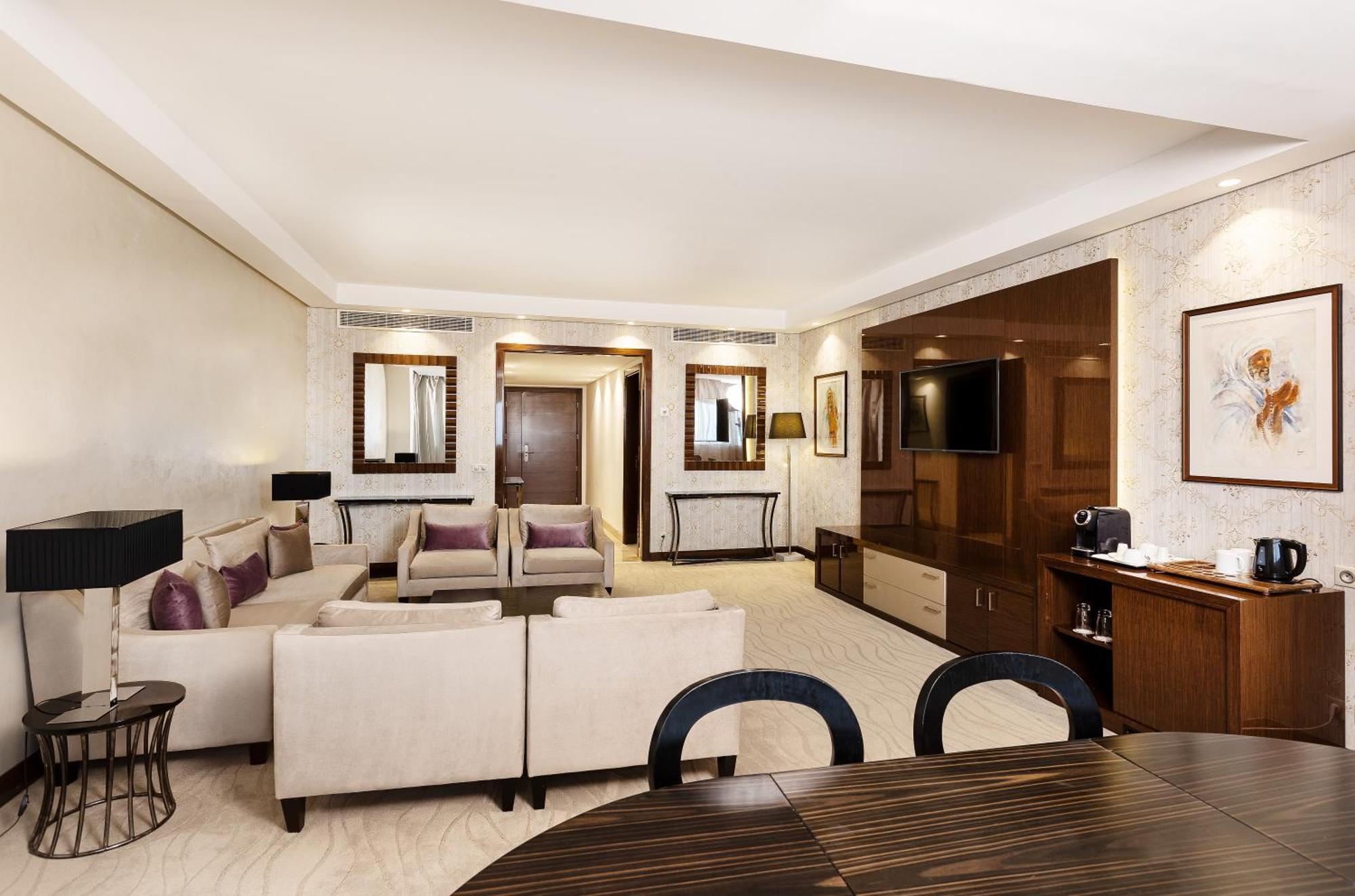 Radisson Blu & Convention Center,